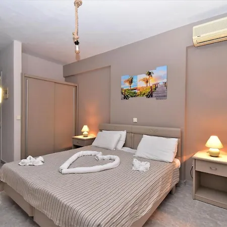 Hotel Sueno Polychrono