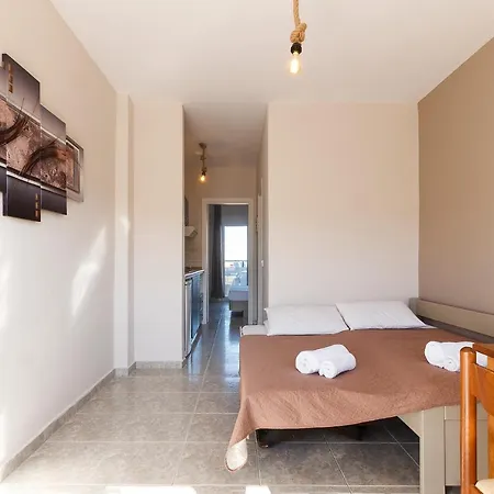 Hotel Sueno Polychrono